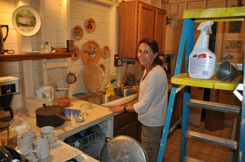 Clean the nasty kitchen