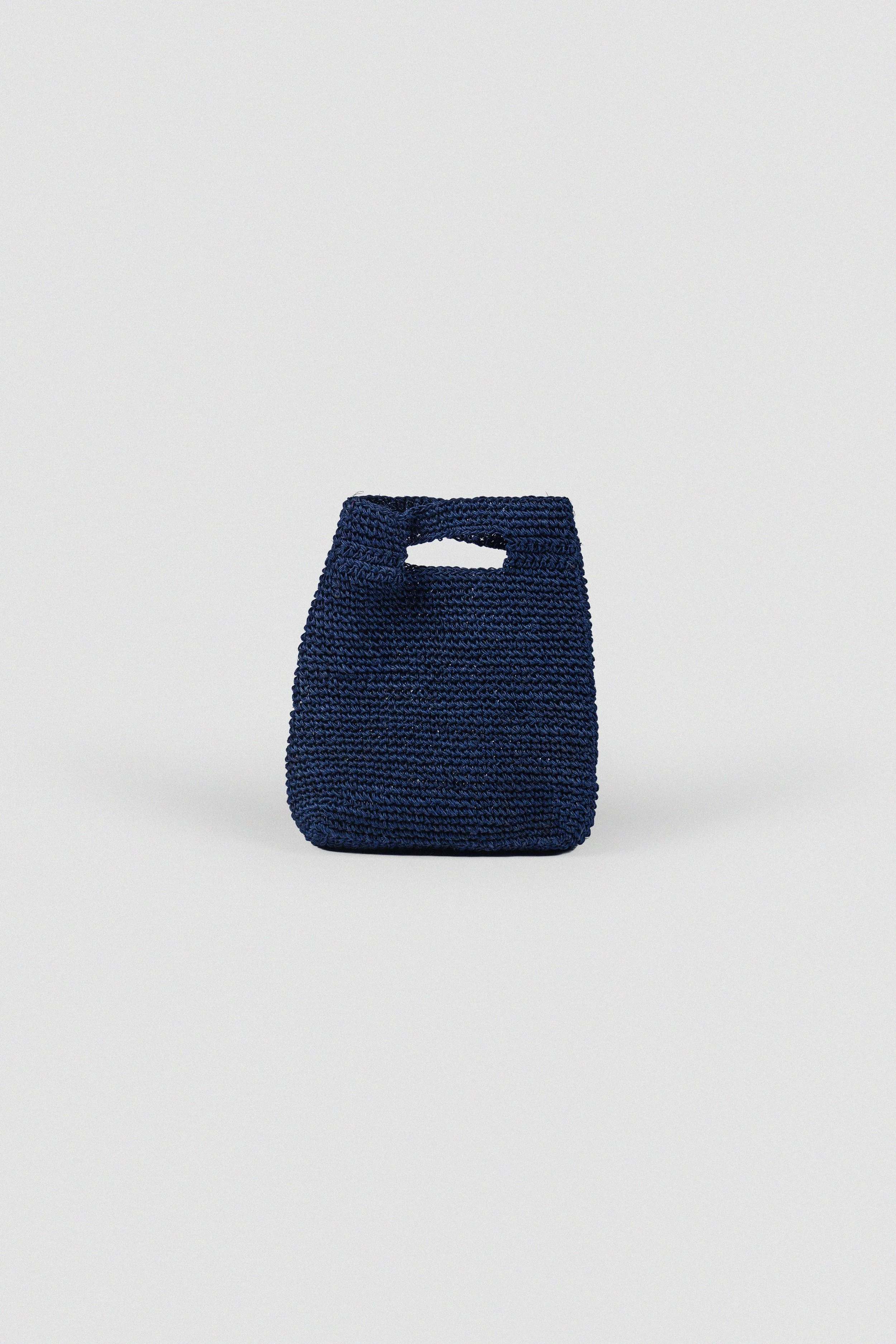 lunchbox-blue-front.jpg