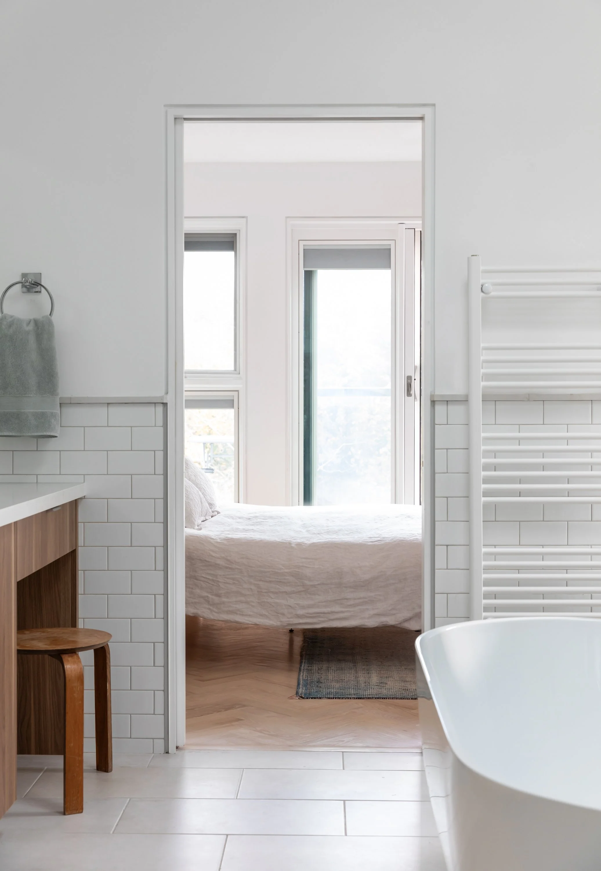 187A_bathroom to bedroom 03.jpg