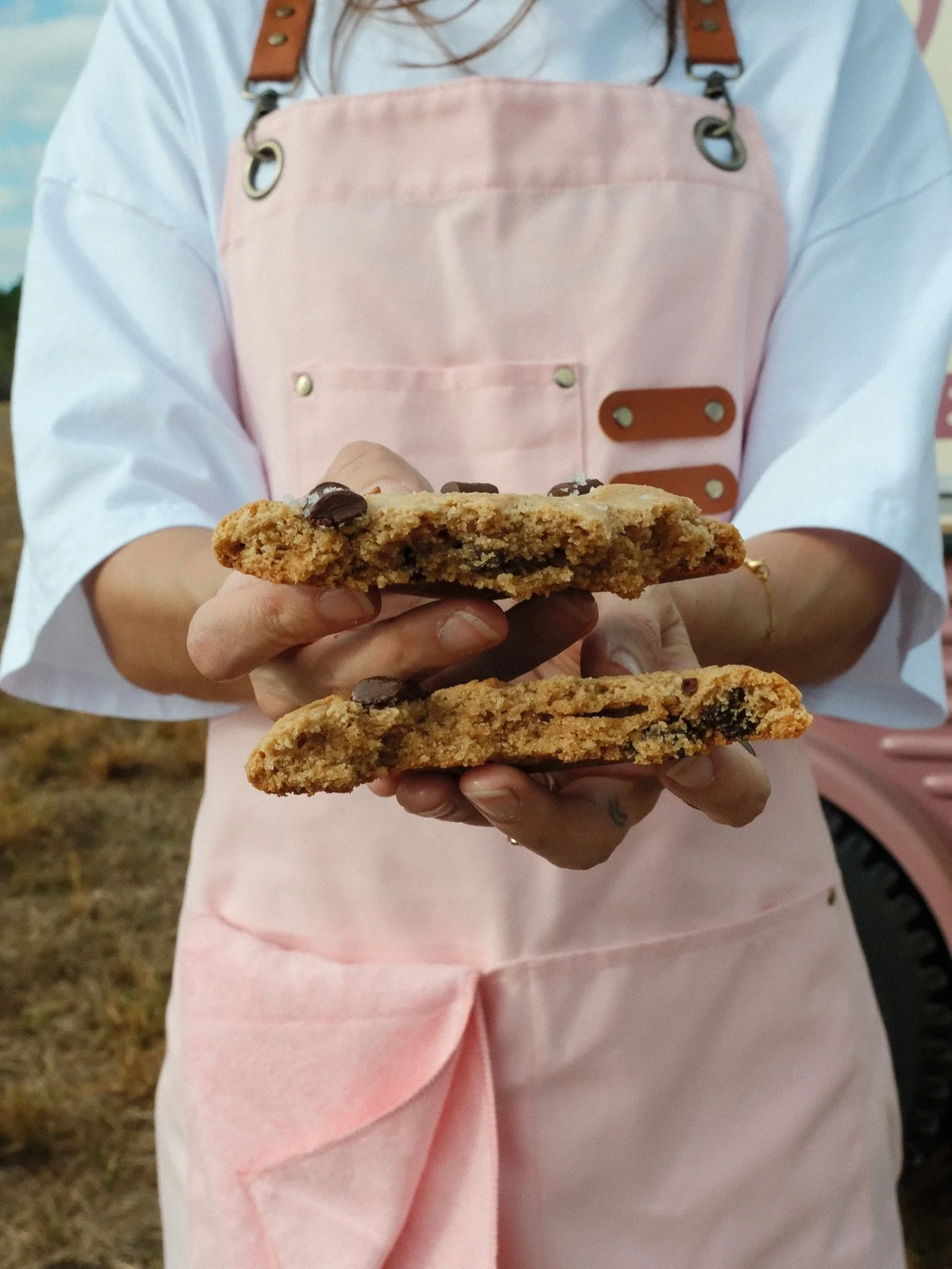 VEGAN TAHINI CHOCOLATE CHIP 🍪💕

NO gluten, NO dairy, NO refined sugars, and NO seed oils.

Actually so good we keep them stocked up in our own fridge. Can&rsquo;t wait for yall to get your hands on these 🥹🥹🥹
