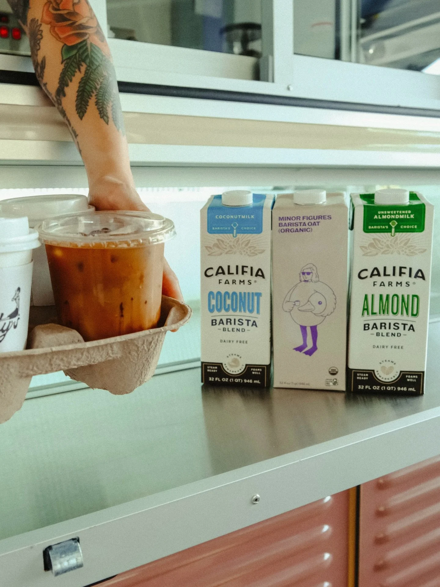 Hey!! Just so you know, these are the milks we offer. We love them so much. 

(And of course whole milk and half &amp; half too)

What&rsquo;s your fave? 💘