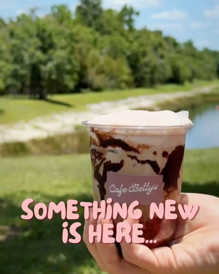 Another one??!! Just for Saturday, Sunday, &amp; Monday only 💕

The dark chocolate raspberry cheesecake latte. This is literally a drinkable dessert&hellip;. with caffeine so it&rsquo;s even better.

Can&rsquo;t wait for you to try it 🩷🩷🩷