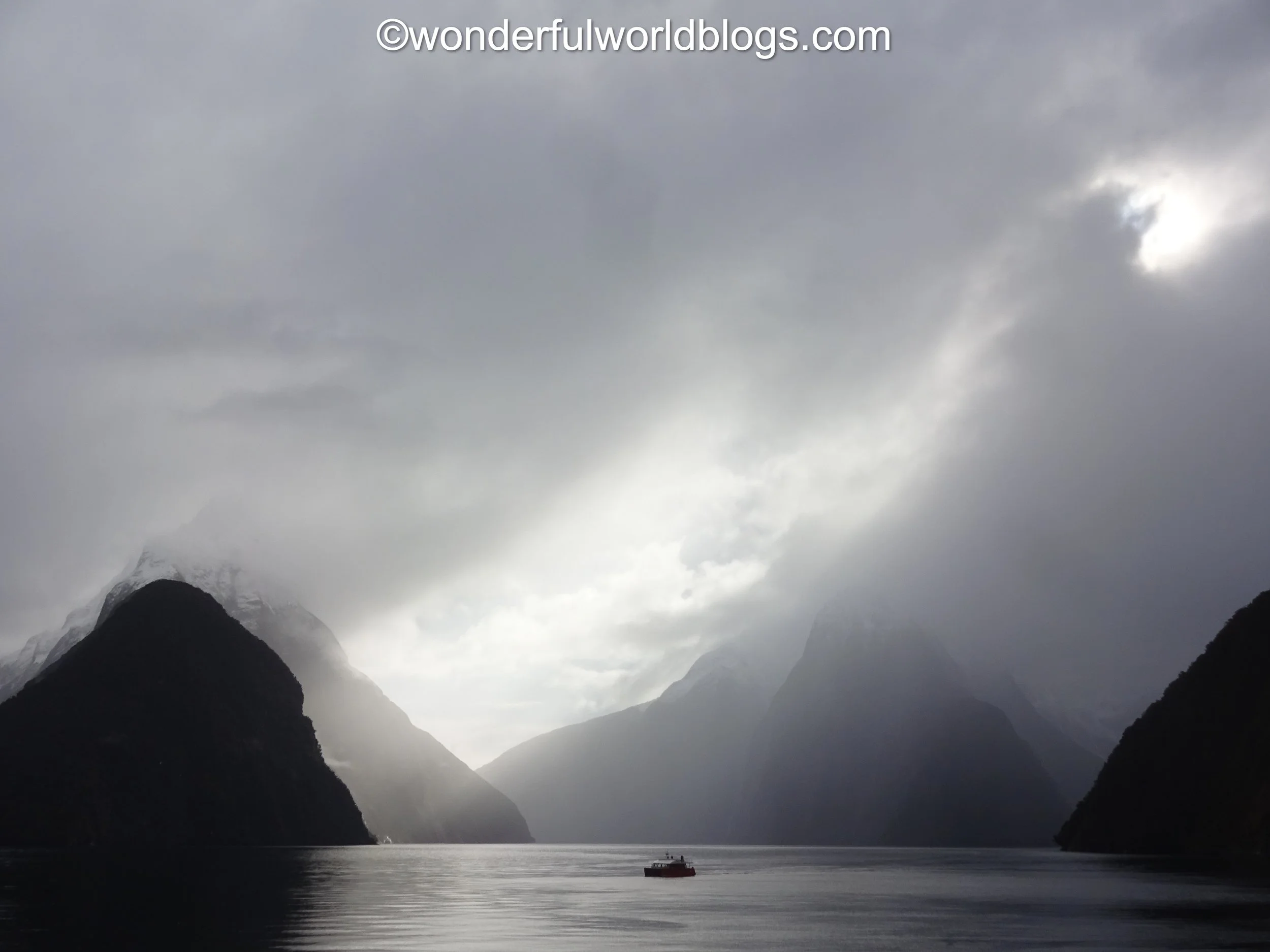 Dramatic photo of Milford Sound New Zealand