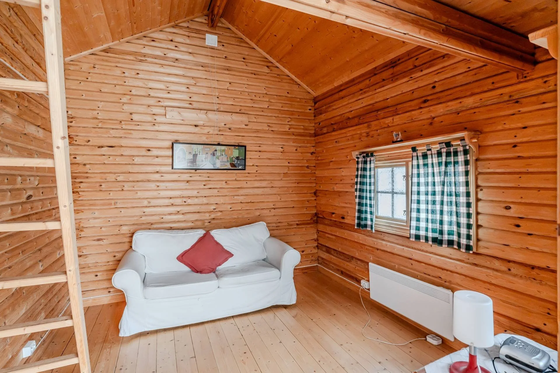 28 Kapellvägen 9 Kälarne.jpg