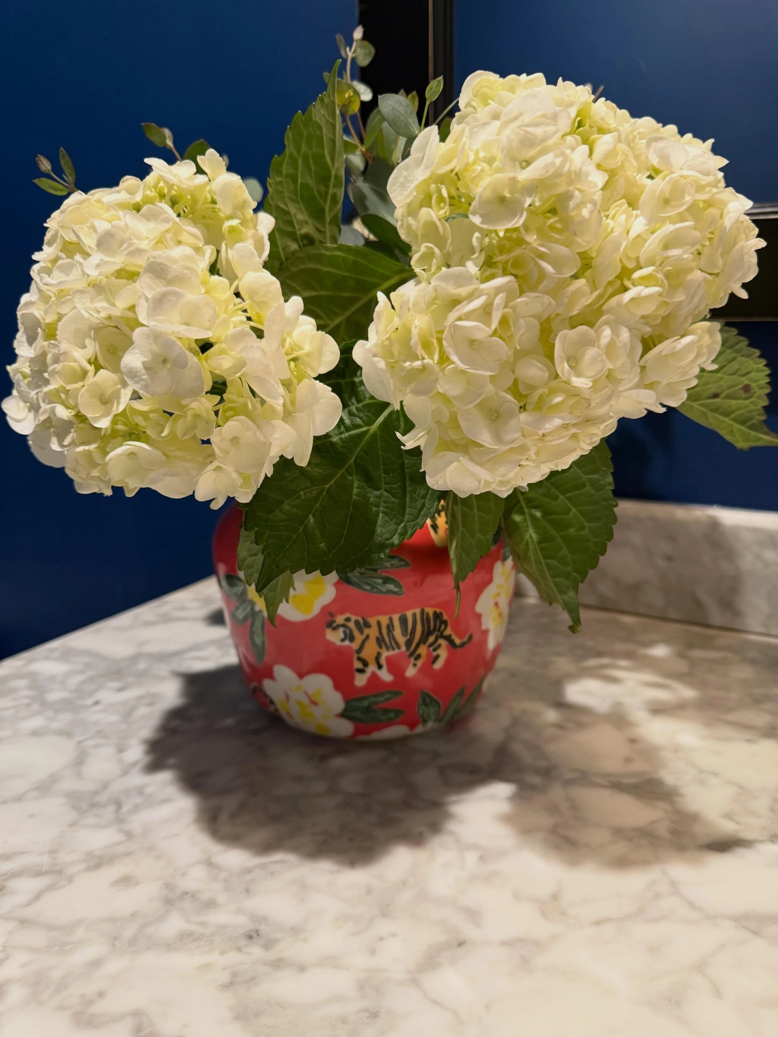 When clients trust the process and follow the staging recommendations, the details make all the difference. 

From thoughtfully styled shelves to perfectly edited surfaces and intentional furniture placement, every decision works together to help buy