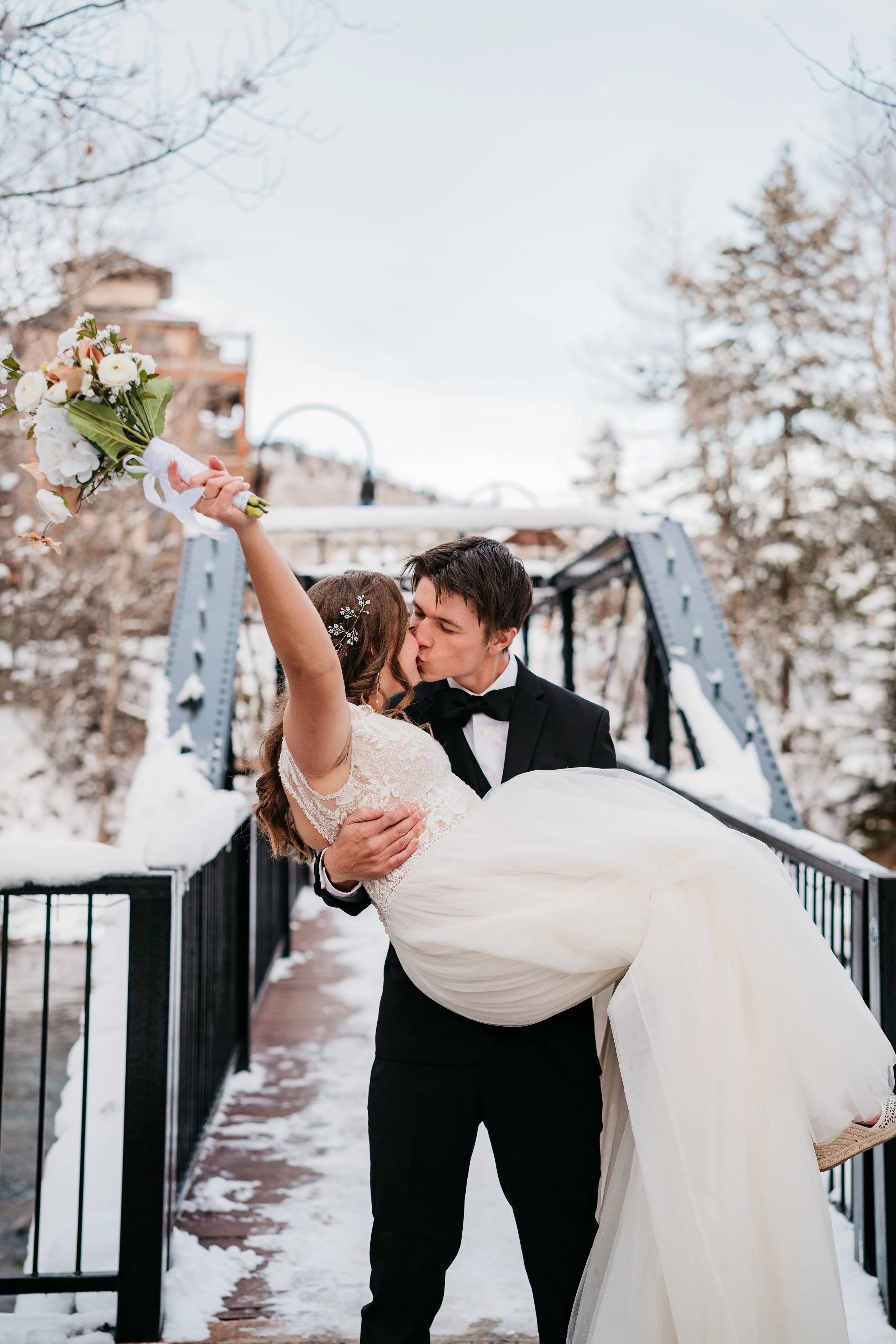 Kaley &amp; Landon | Silverthorne Pavilion Wedding