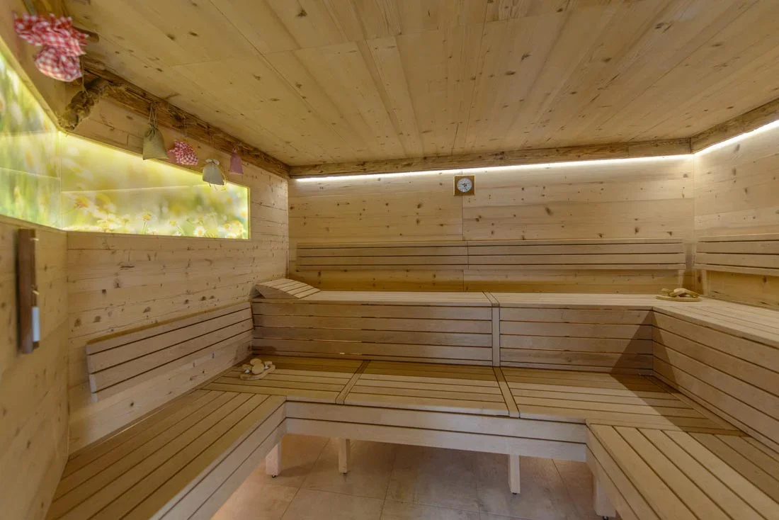 hoteltirolerhofwellness3-stranger-innenarchitektur.webp
