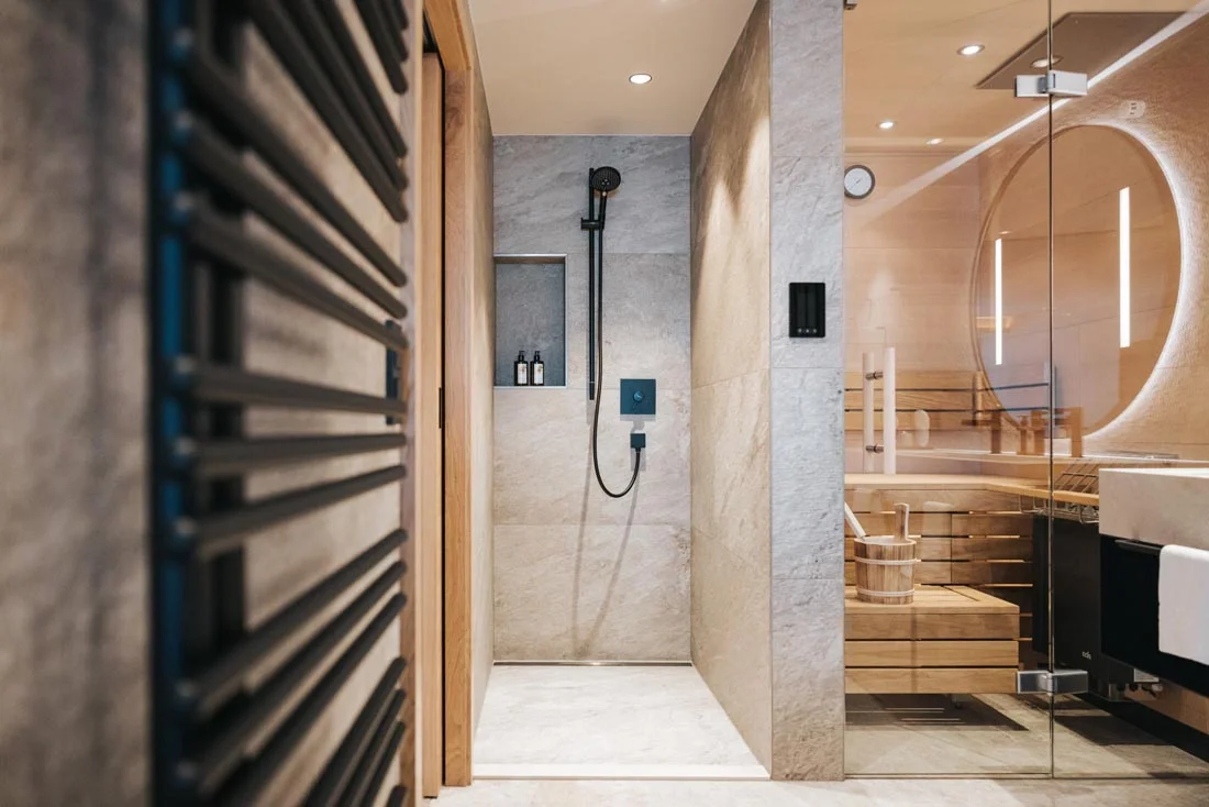 hotel-schneider_8_innenarchitektur_stranger.webp