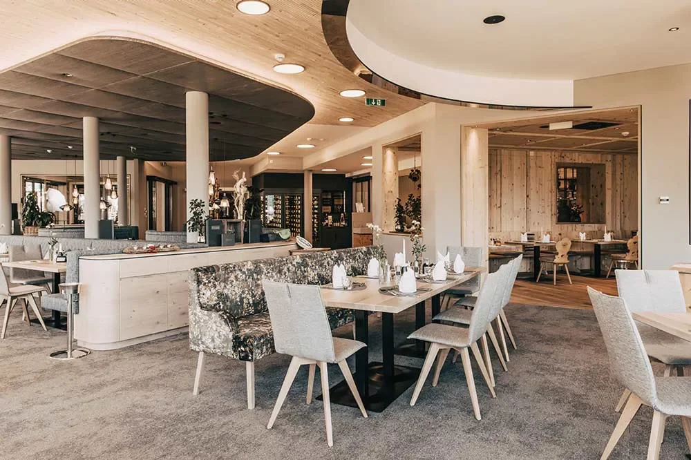 hotelschwaigerhof-stranger-innenarchitektur8.webp