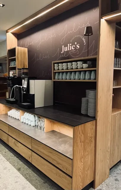 julies-stegerbrau-cafe_tapetet.webp