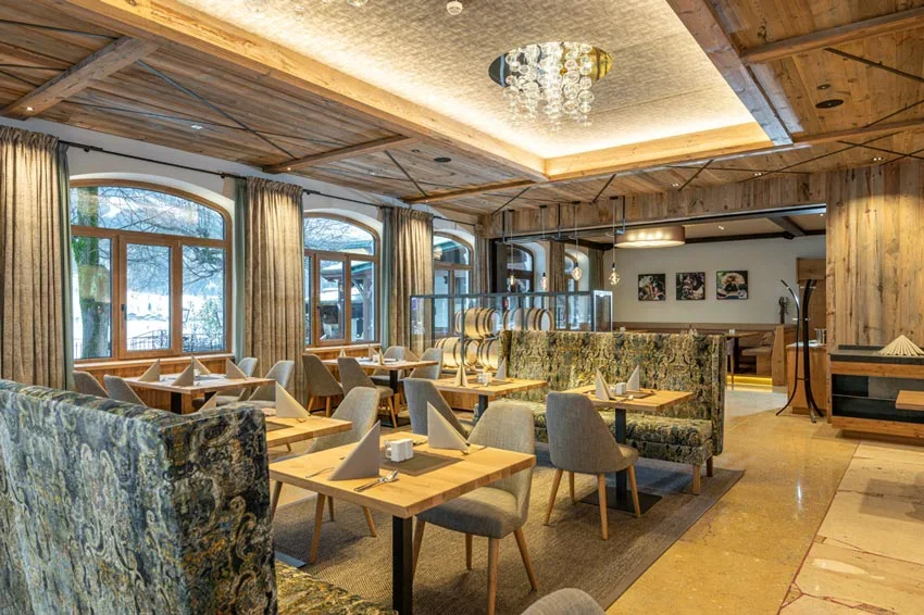 stegerbraeu-restaurant6-innenarchitektur-stranger.webp