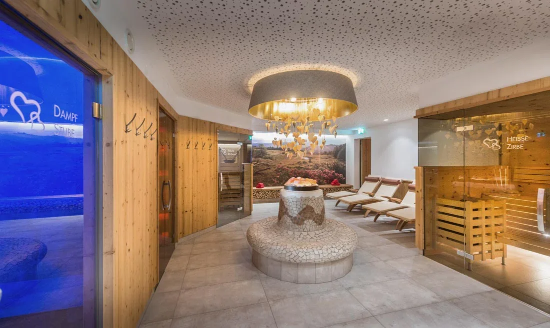 hoteltirolerhofwellness-stranger-innenarchitektur.webp