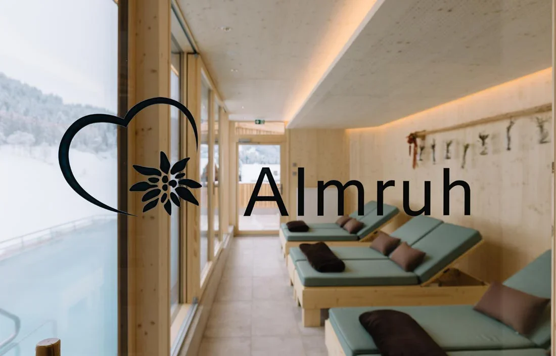 hoteltirolerhof5-stranger-innenarchitektur.webp