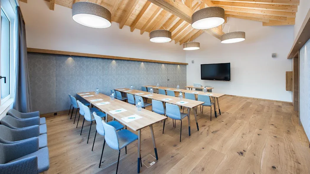 hotel-adler-seminar-stranger-innenarchitekur.webp