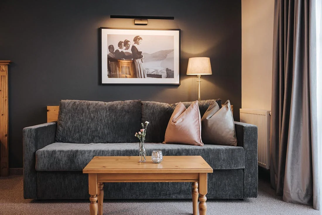 hotel-schneider_3_innenarchitektur_stranger.webp