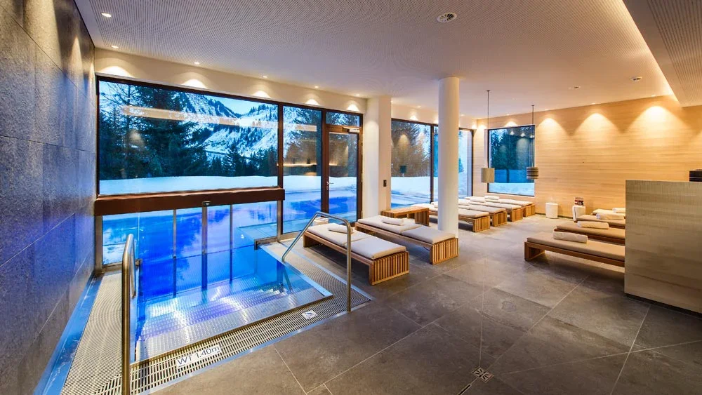 hoteladlerwellness1-stranger-innenarchitektur.webp