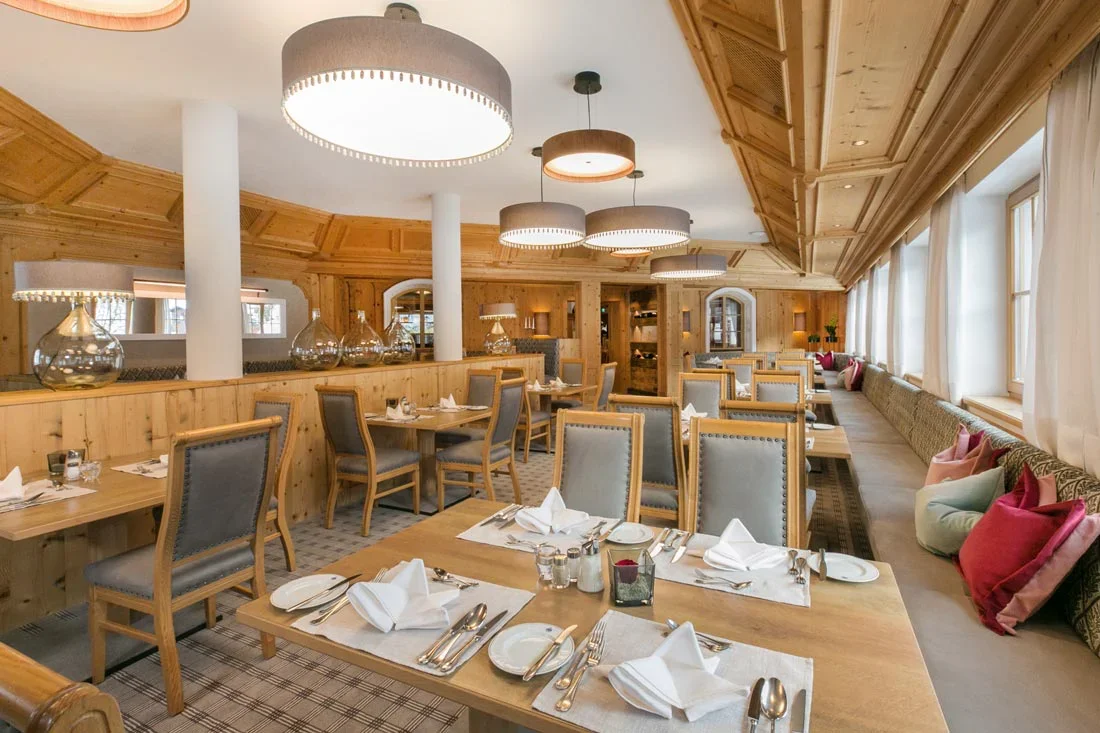 hotel-alpenhof03-stranger-innenarchitektur.webp