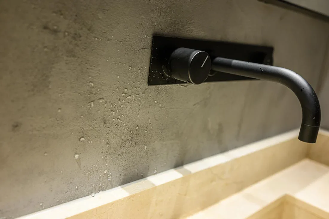 stegerbraeu-wc7-innenarchitektur-stranger.webp