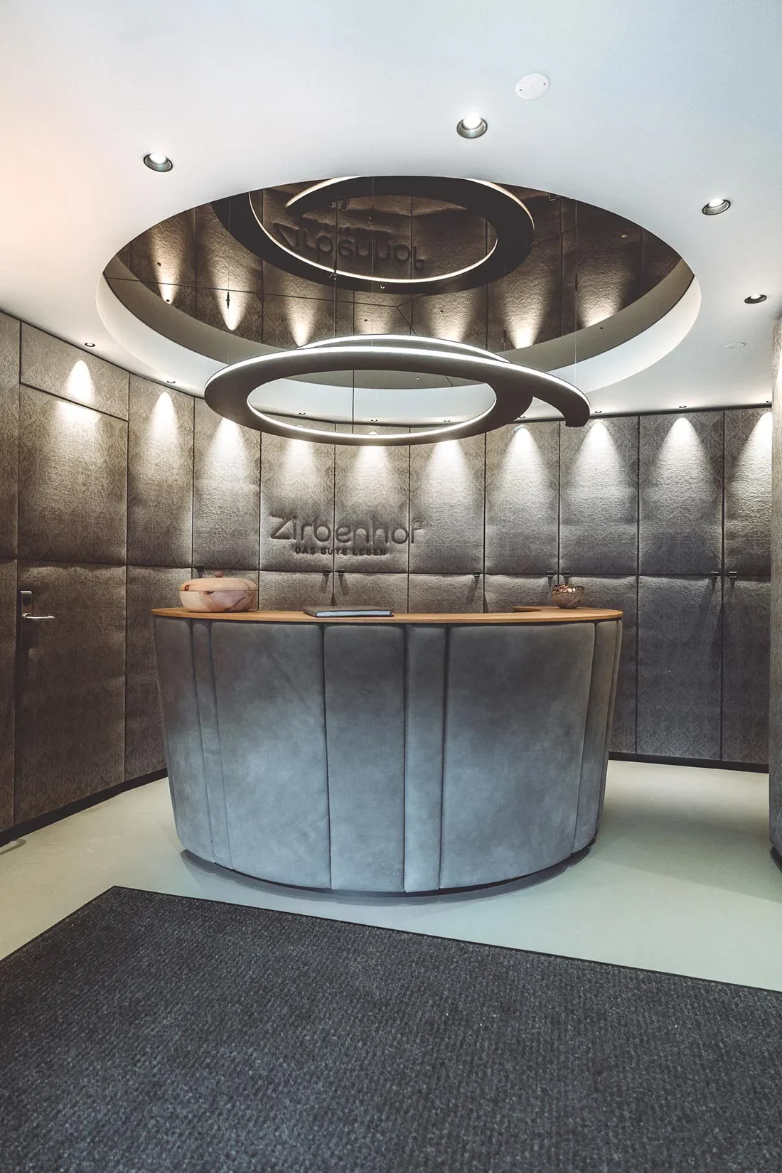 zirbenhof_09_stranger_innenarchitektur.webp