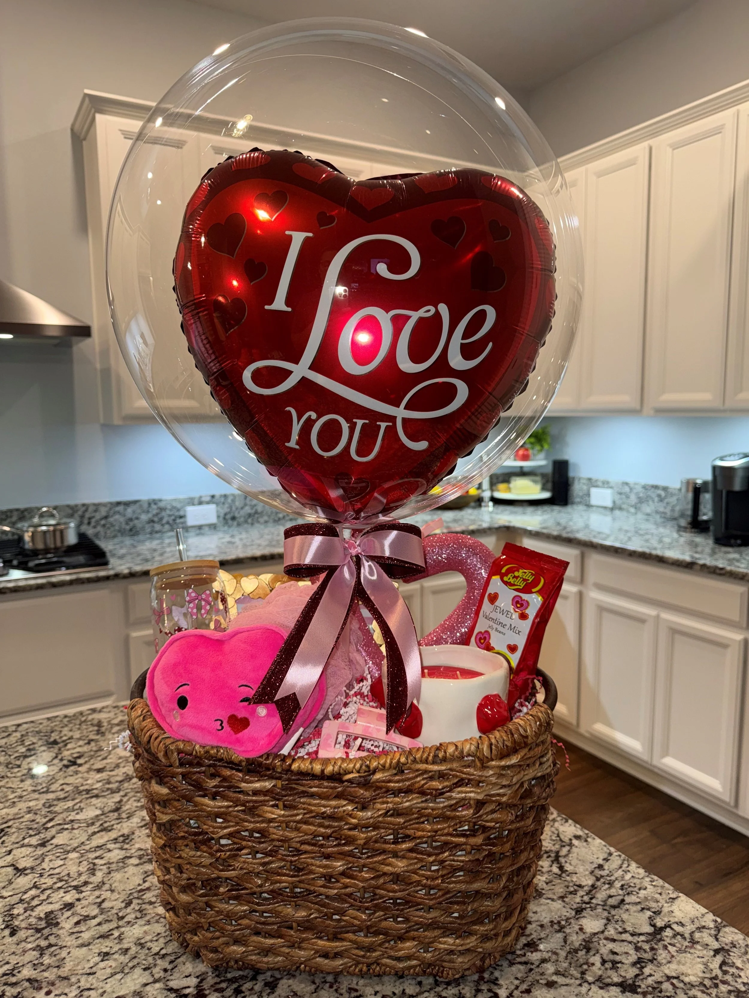 Gift Basket with Stuffed Balloon