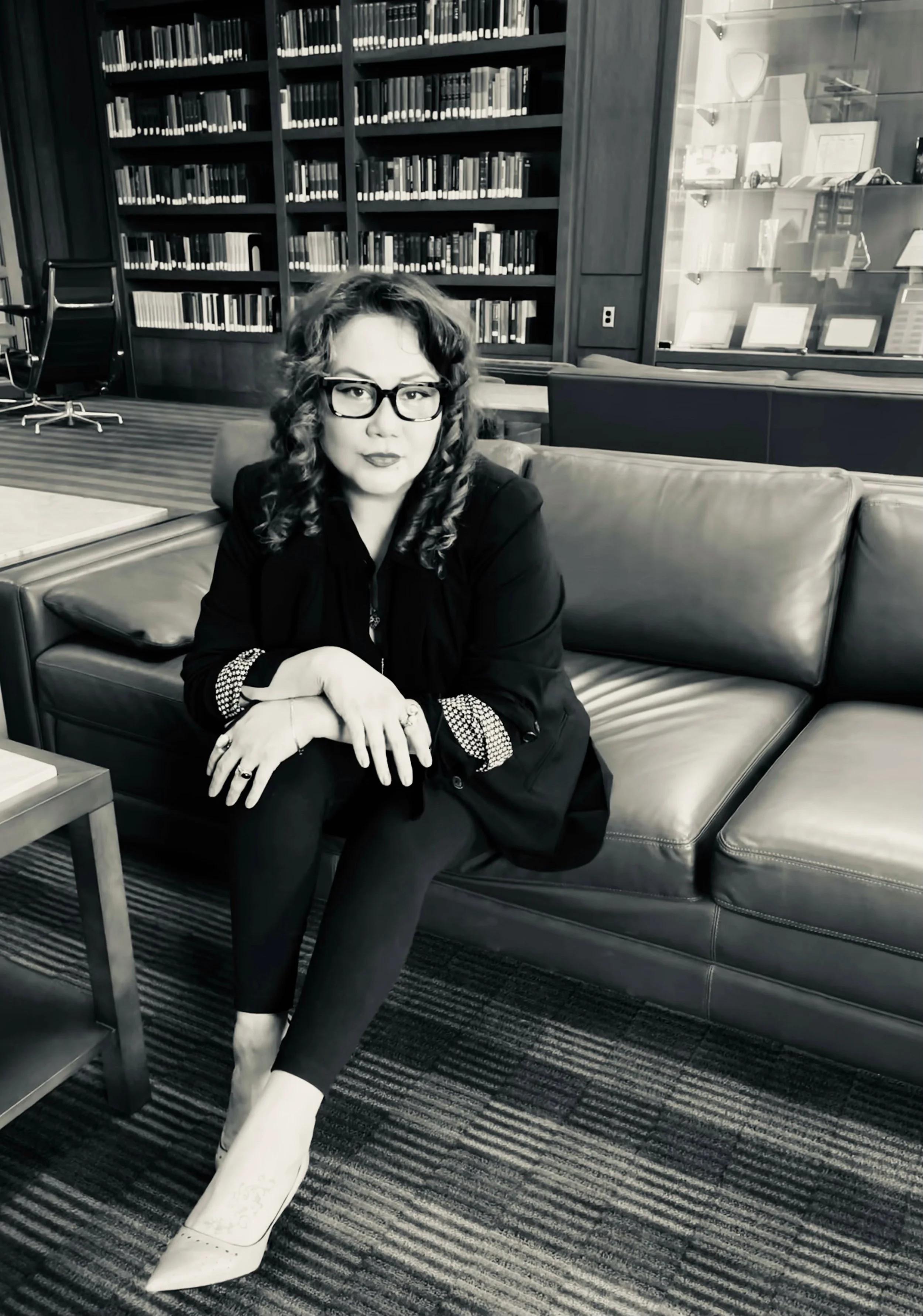 LATINA, HEADSHOT, SPANISH, BUSINESS, BEAUTIFUL, GORGEOUS, TALENTED, Anthropology, history, psychology, hypnosis, strategy, thinking, complex systems, therapy, multiple dimensions, predatory love, dark psychology, elephant, butterfly, skull,