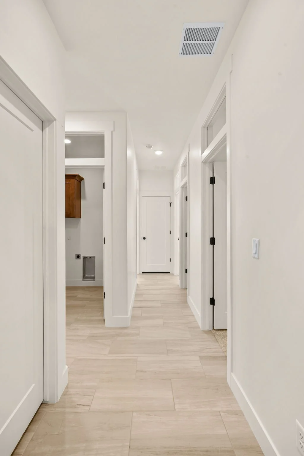 4021 Boardwalk Rd-41.jpg