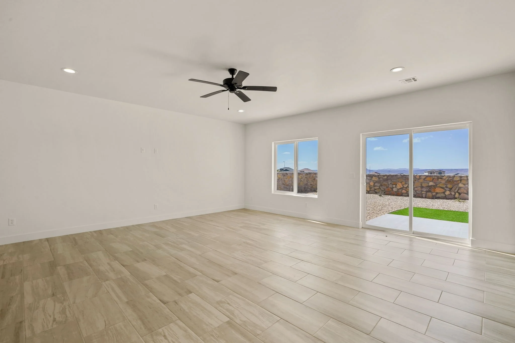 4021 Boardwalk Rd-35.jpg