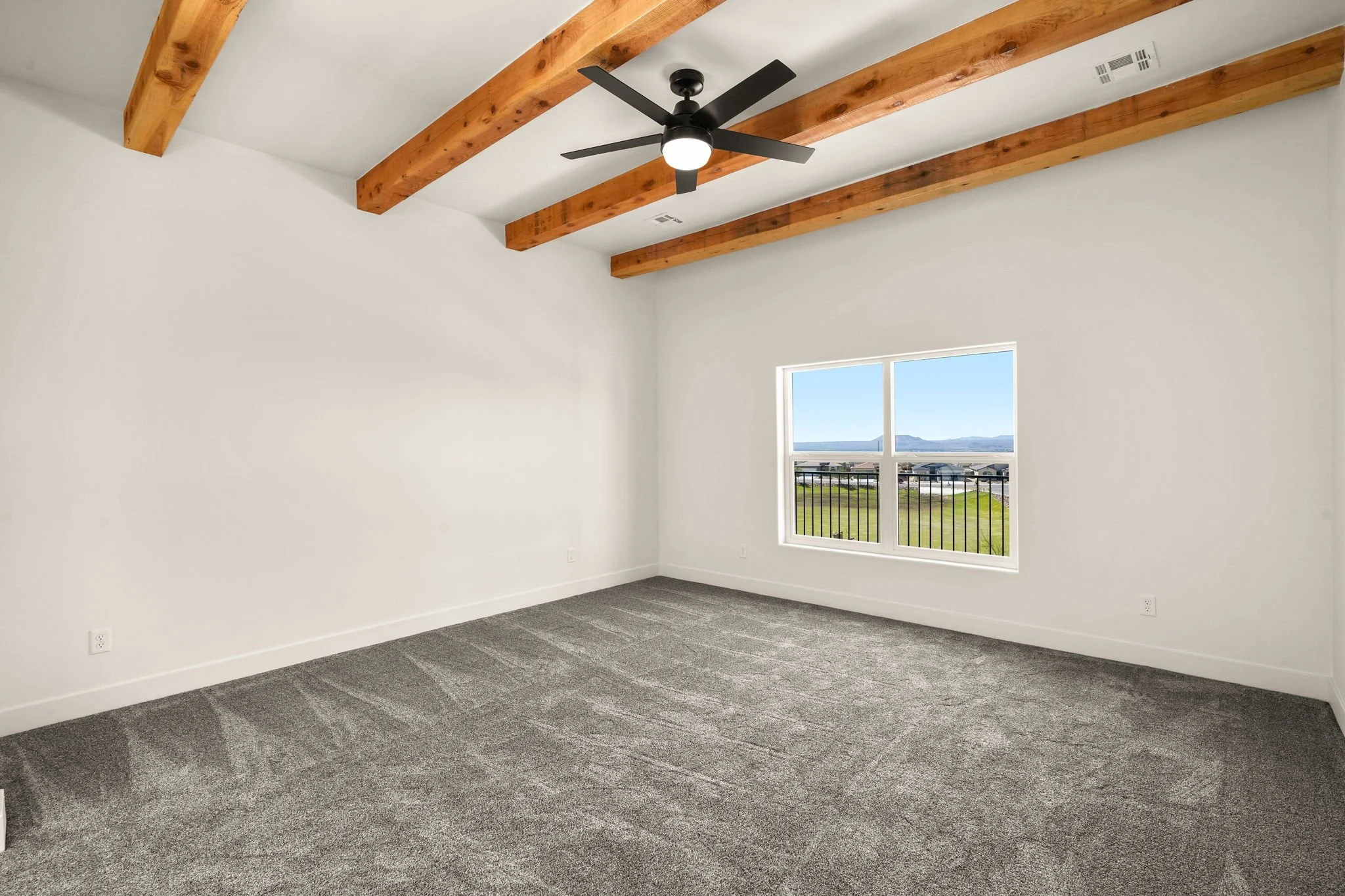 4025 Boardwalk Rd-25.jpg