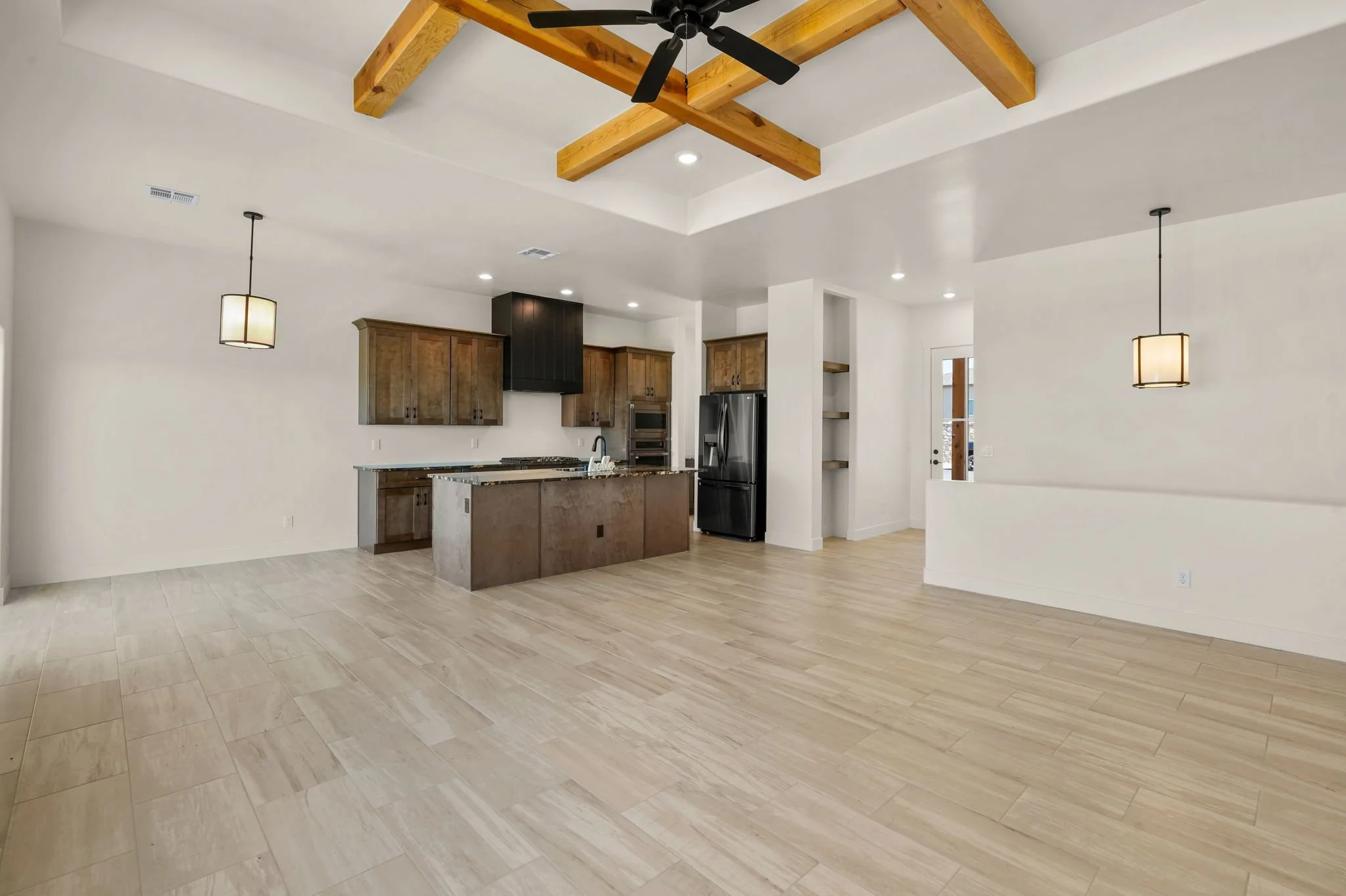 4021 Boardwalk Rd-10.jpg