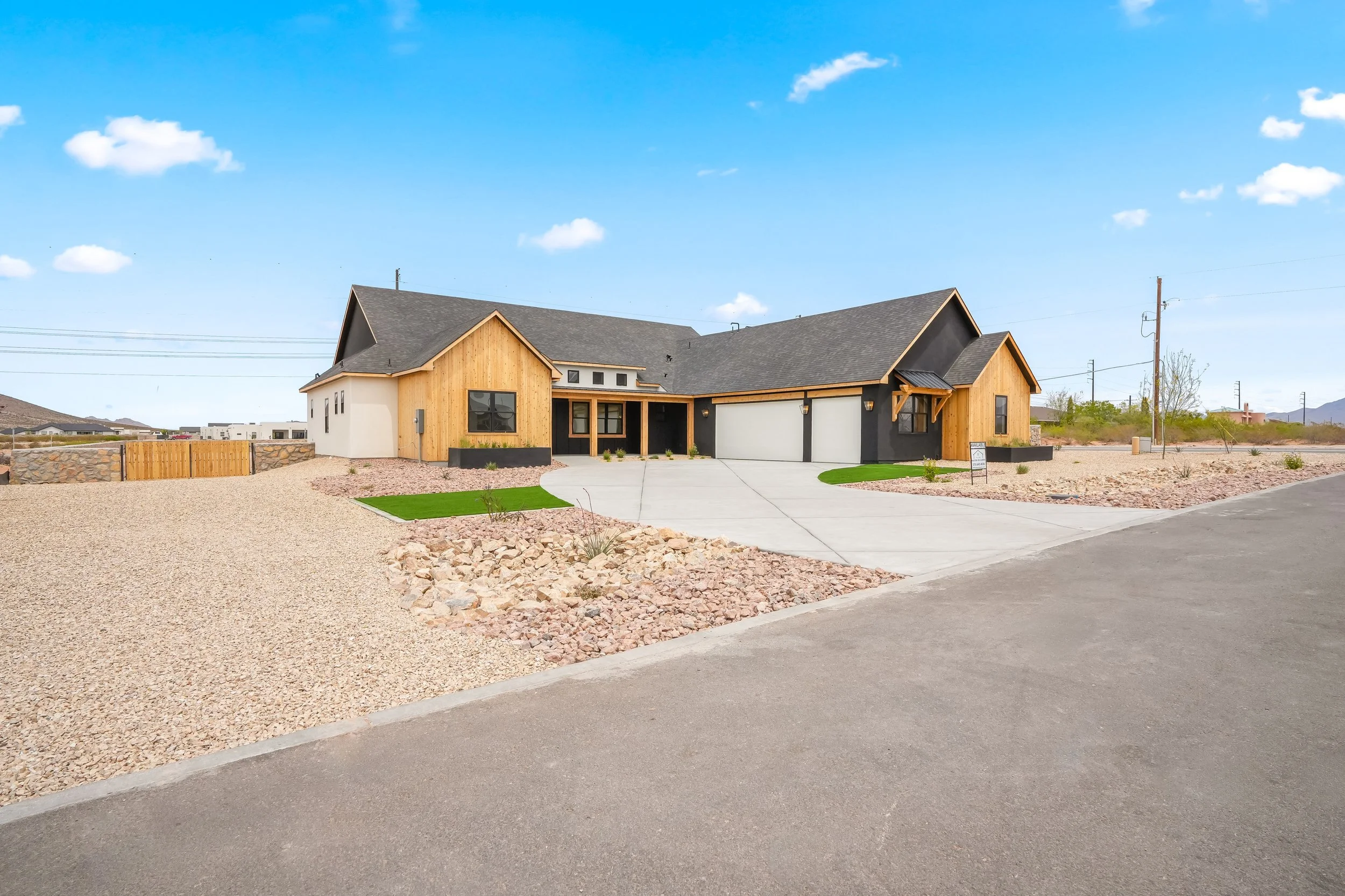 3291 Colina Court-2.jpg