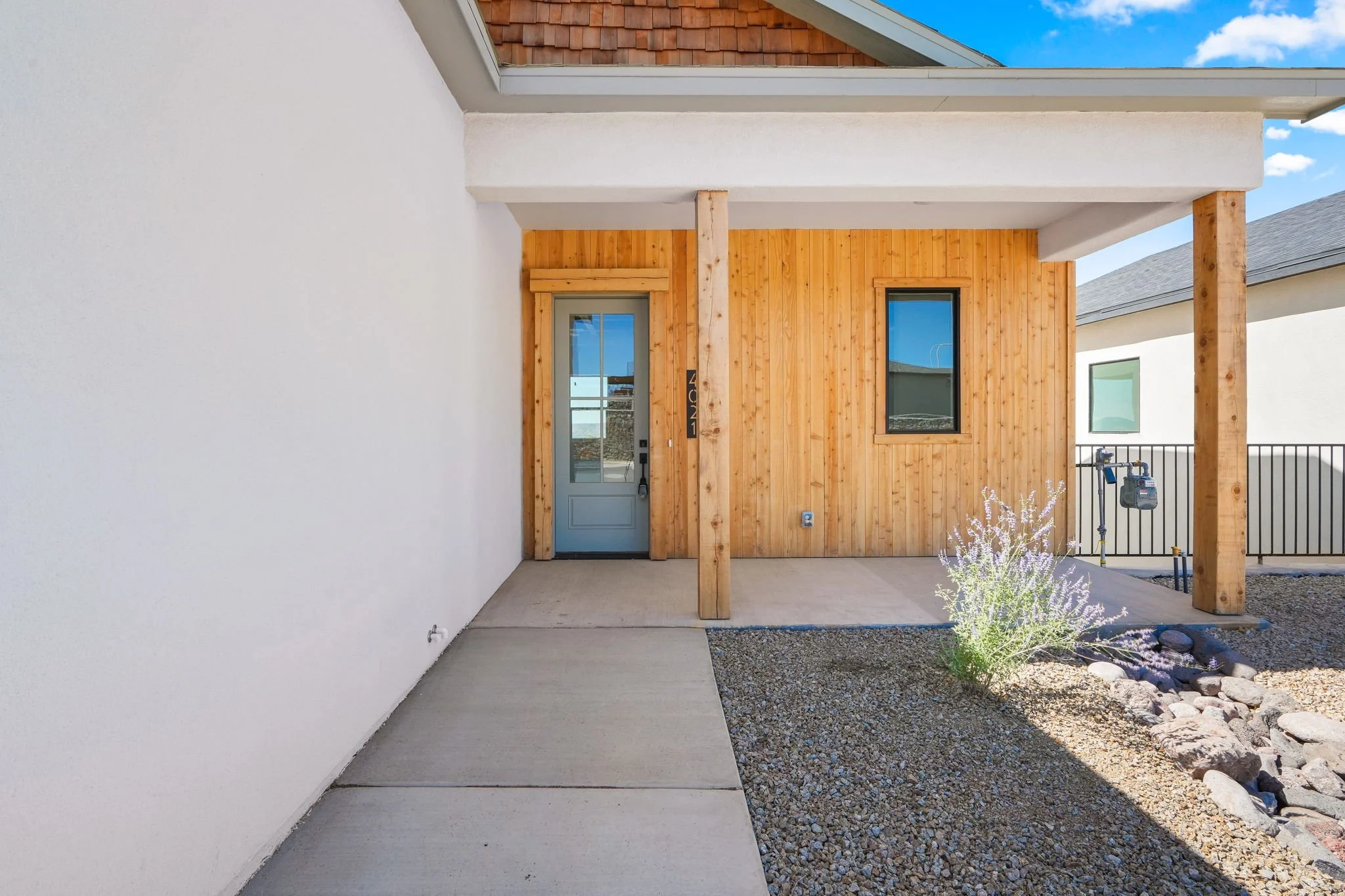 4021 Boardwalk Rd-4.jpg