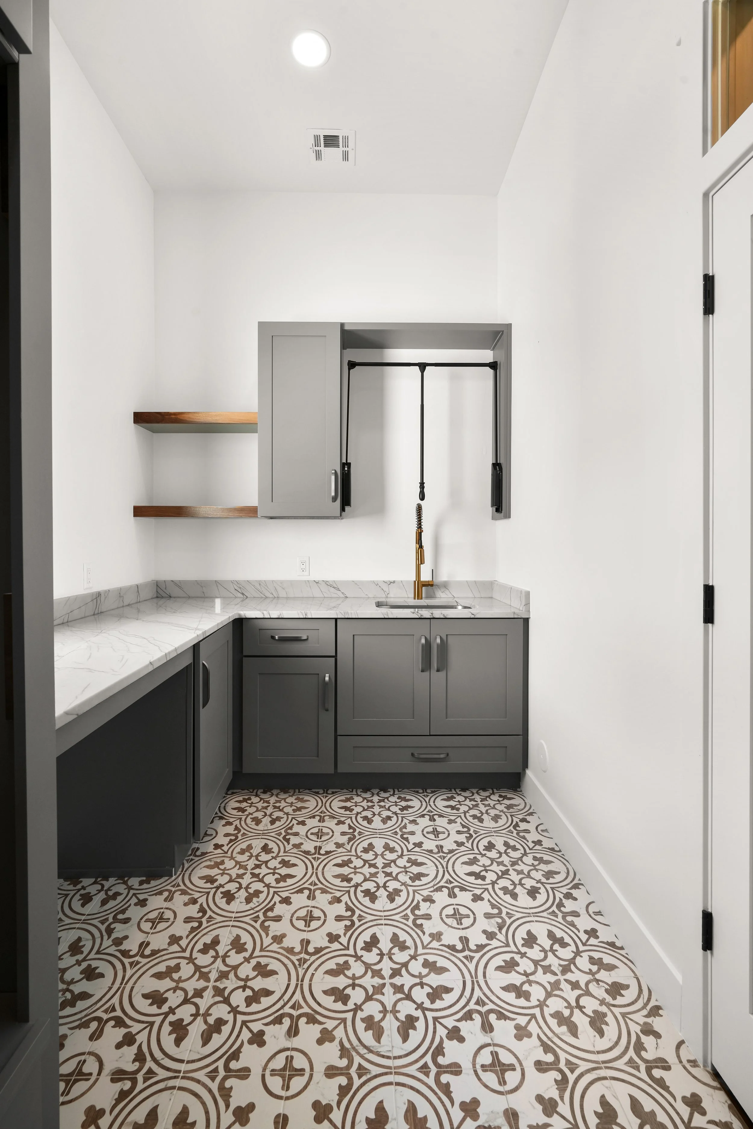 3231 Cerro Ct-37.jpg