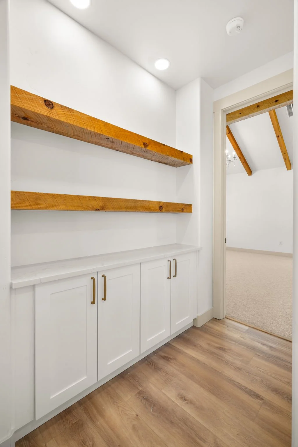 6625 Country Rd-44.JPG