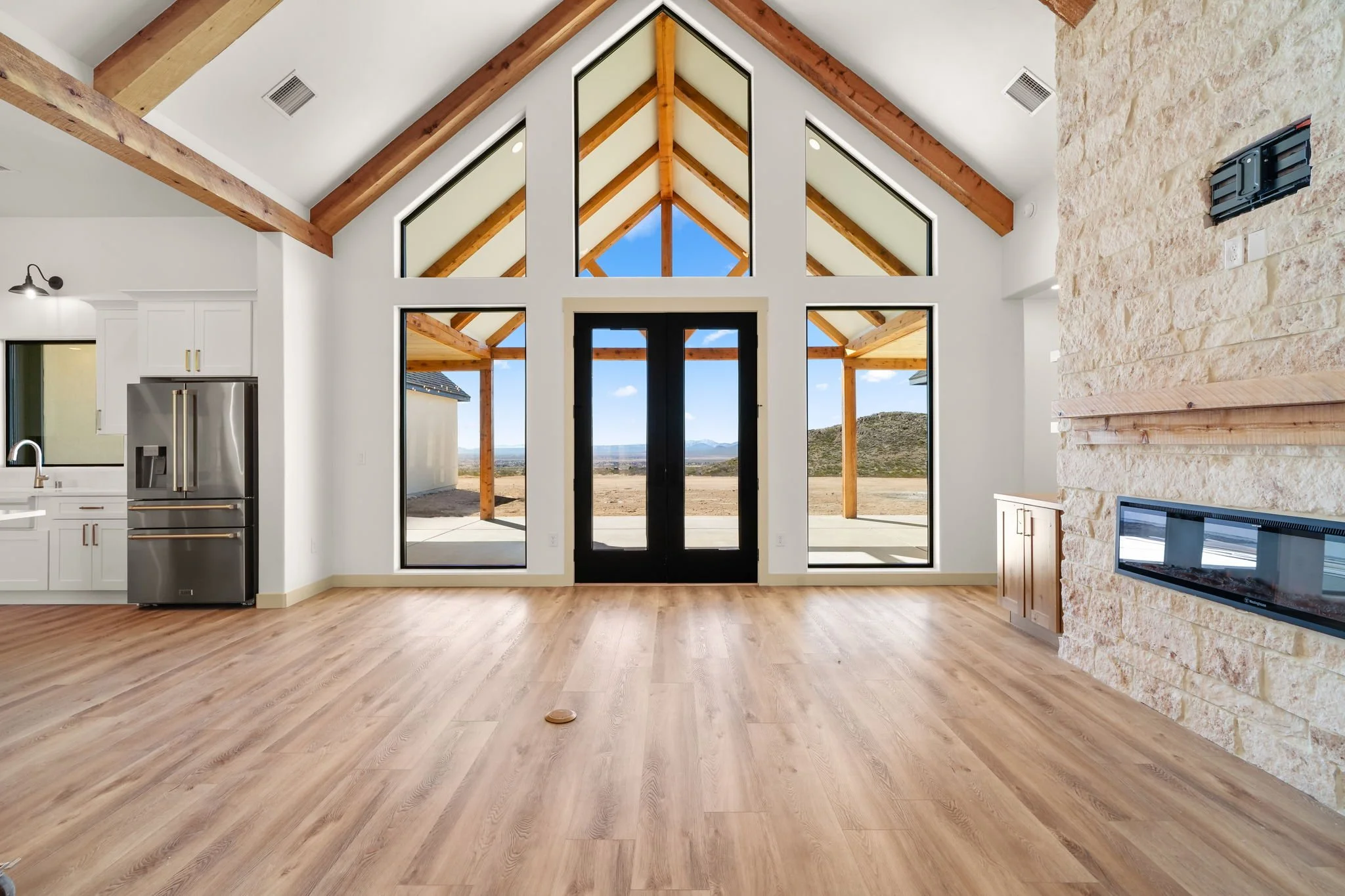 6625 Country Rd-71.JPG