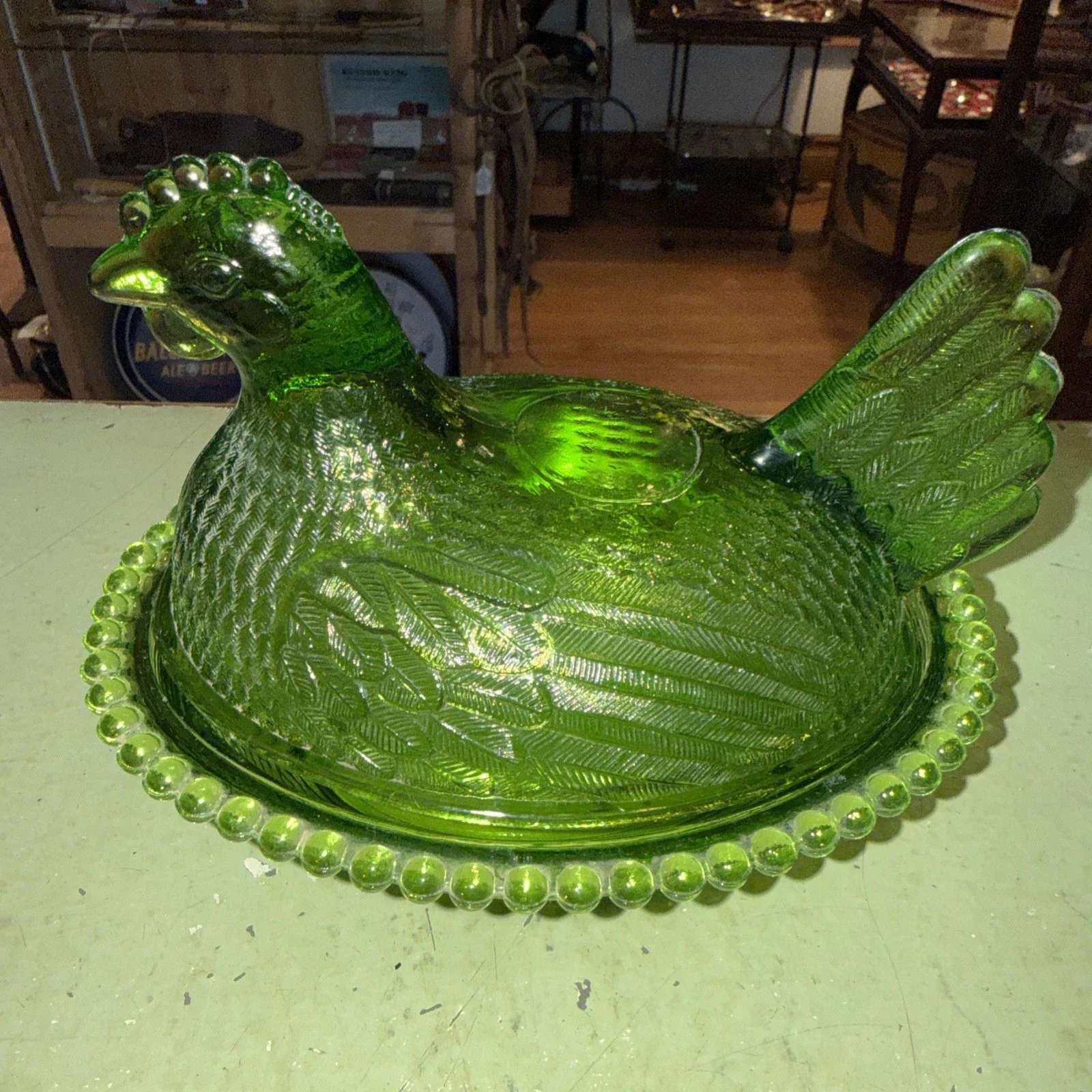 emerald_hen_9.webp