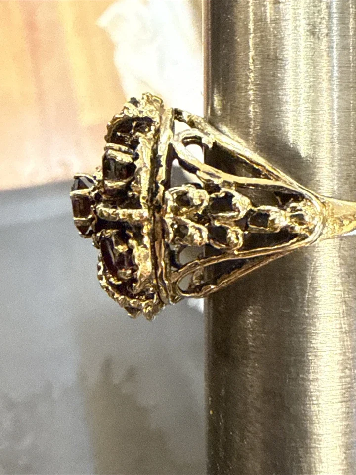 garnet_ring_6.webp