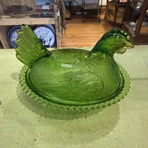 Very Rare Emerald Green Indiana Glass Hen on nest