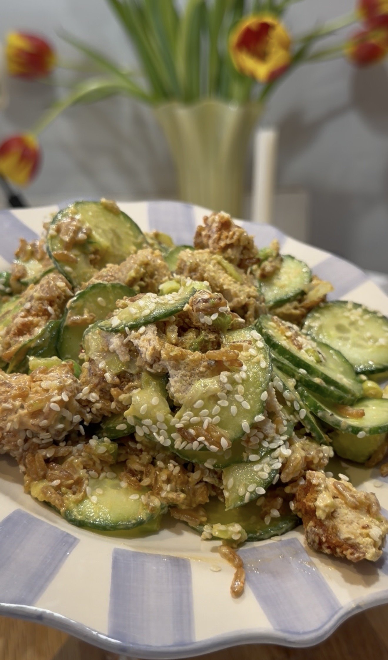 SWEET CHILLI CRISPY CHICKEN RICE SALAD