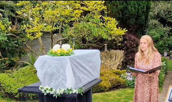 Celebrant Sienna Grace Ceremonies at a funeral 