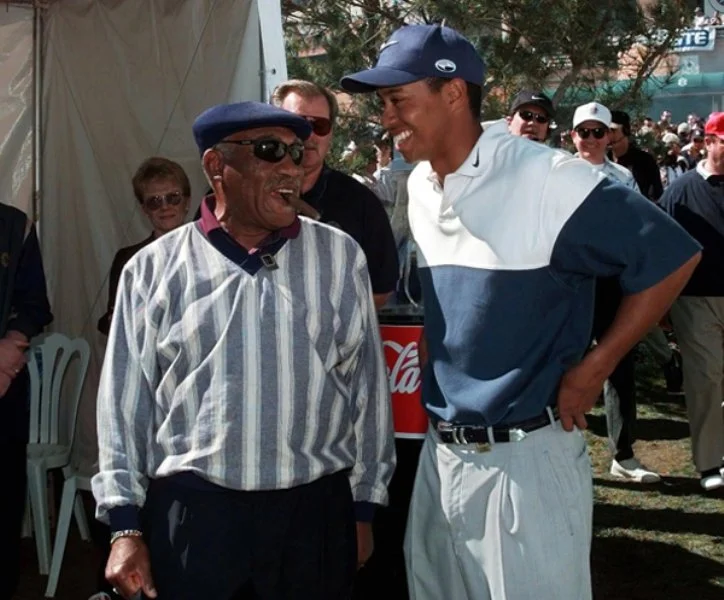 Charlie Sifford with a young Tiger Woods in 1998 at Nissan Open
