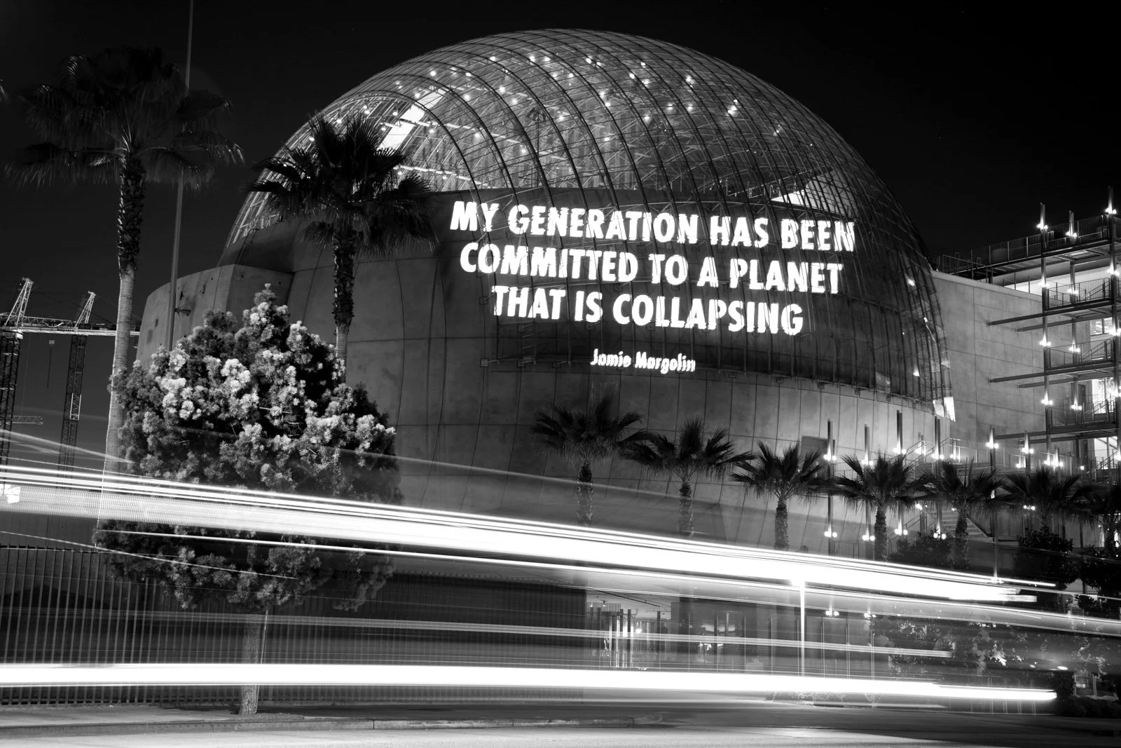 HURT EARTH, 2022
Light projection
Los Angeles
Text: Jamie Margolin, statement during US House hearing,Washington, DC, September 18, 2019.
© 2022 Jenny Holzer, member Artists Rights Society (ARS), NY
Photo: Larry Hammerness