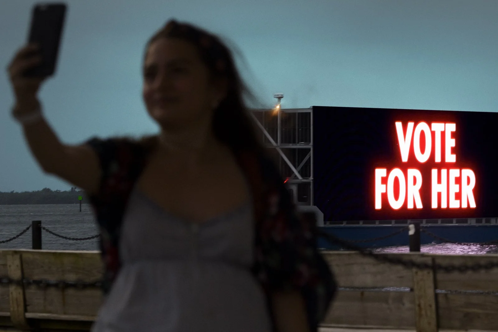 YOU VOTE
© 2020 Jenny Holzer, ARS
Photo: Filip Wolak