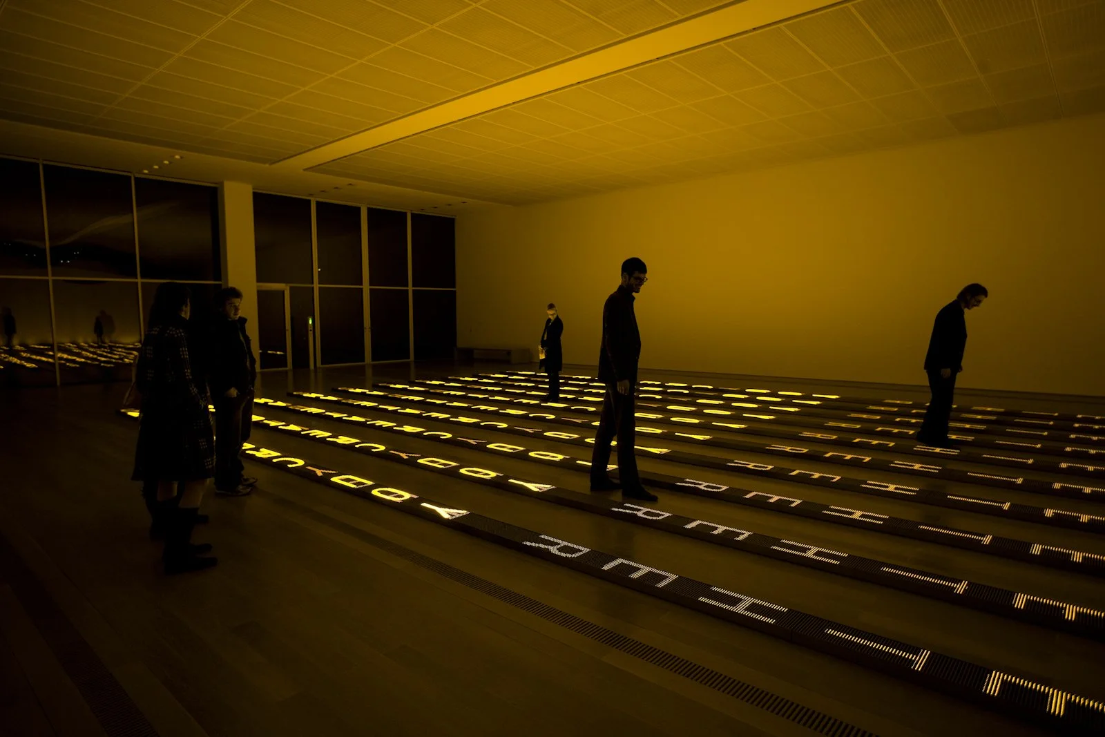 Site: Fondation Beyeler, Basel, Switzerland
November 1, 2009–January 24, 2010
Text: Under a Rock, 1986
Photo: Lili Holzer-Glier