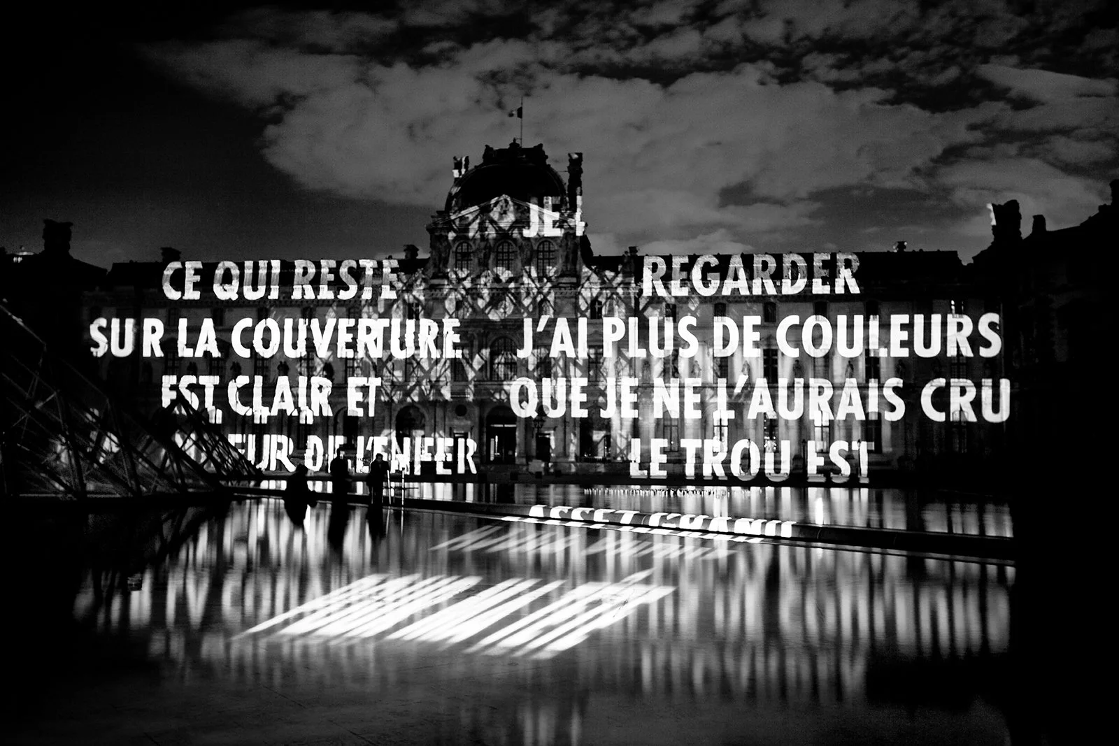 Site: Louvre Pyramid, Napoleon Courtyard, Paris
April 7–10, 2009
Text: Lustmord, 1993–95; Truisms, 1977–79; Laments, 1989
Projection: FX Productions; Charles Passarelli
Photo: Lili Holzer-Glier
Collection, National Contemporary Art Fund, Paris