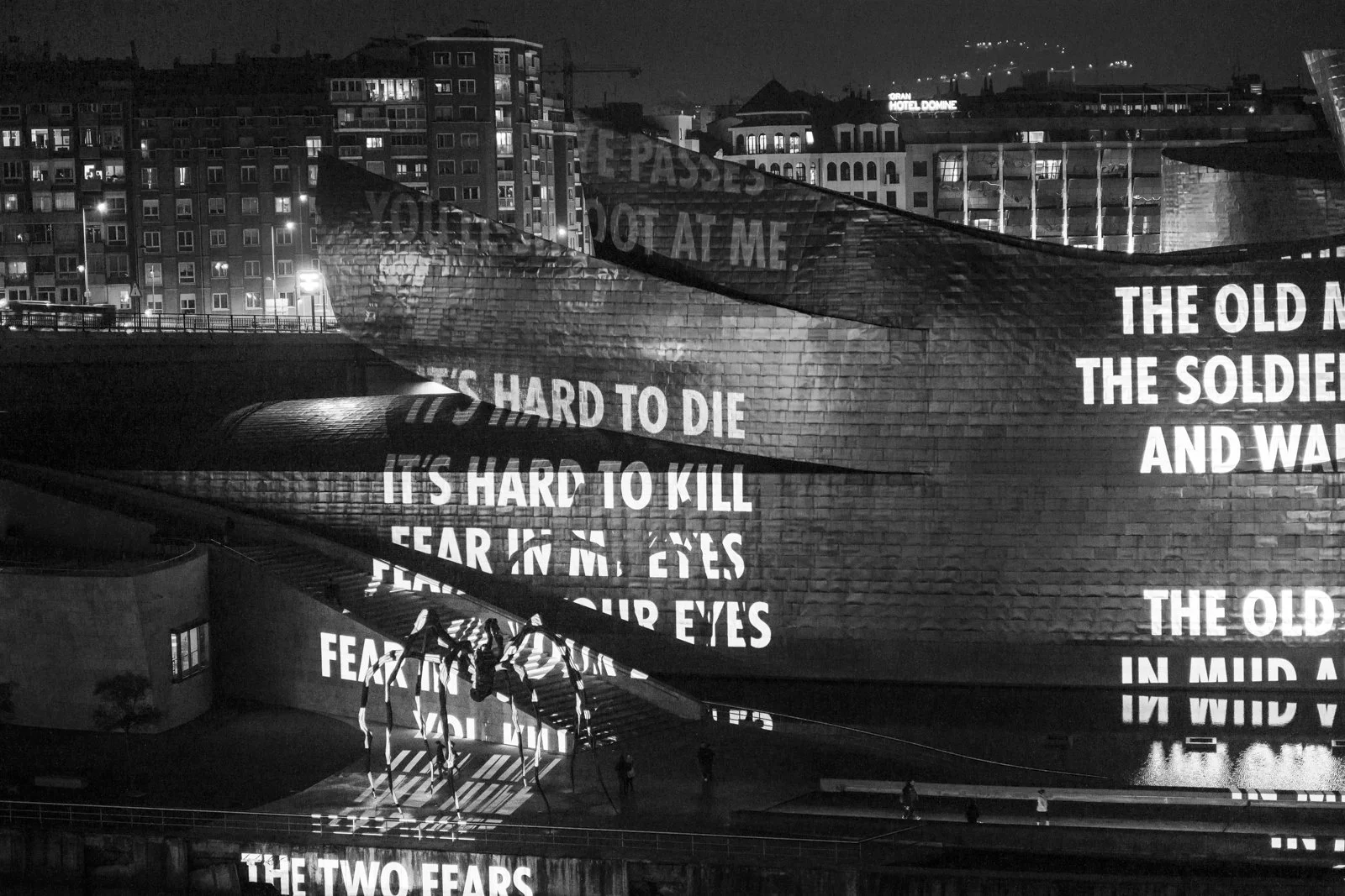 For Bilbao, 2019
Light projection
Museo Guggenheim Bilbao, Spain
Text: “When You Shoot at Me” and “He Got Lucky” from Building the Barricade by Anna Świrszczyńska, English translation by Piotr Florczyk, © 2016 by the translator. Used with permission 