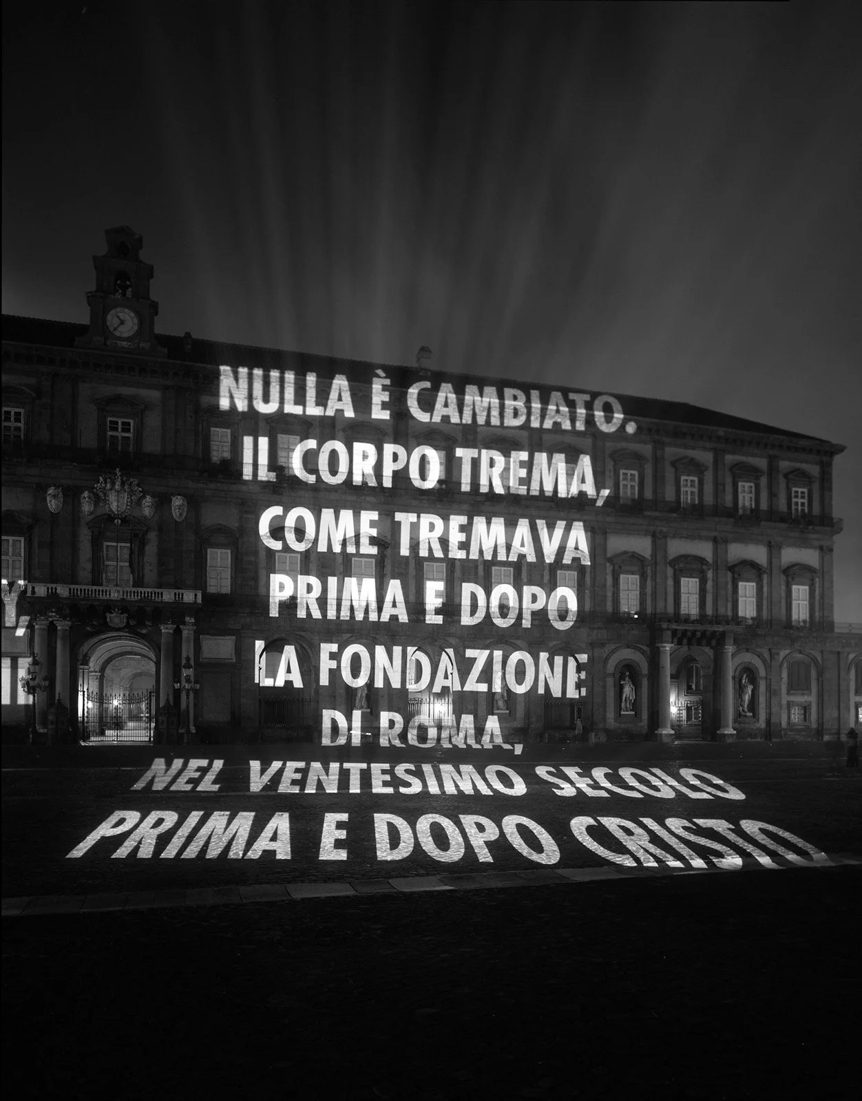 Site: Palazzo Reale, Naples, Italy
December 16, 2006– January 7, 2007
Text: “Addio una vista” from Vista con granello di sabbia by Wisława Szymborska. Italian translation by Pietro Marchesani, copyright © 1998 by Aldelphi Edizioni S.p.A. Used/reprint