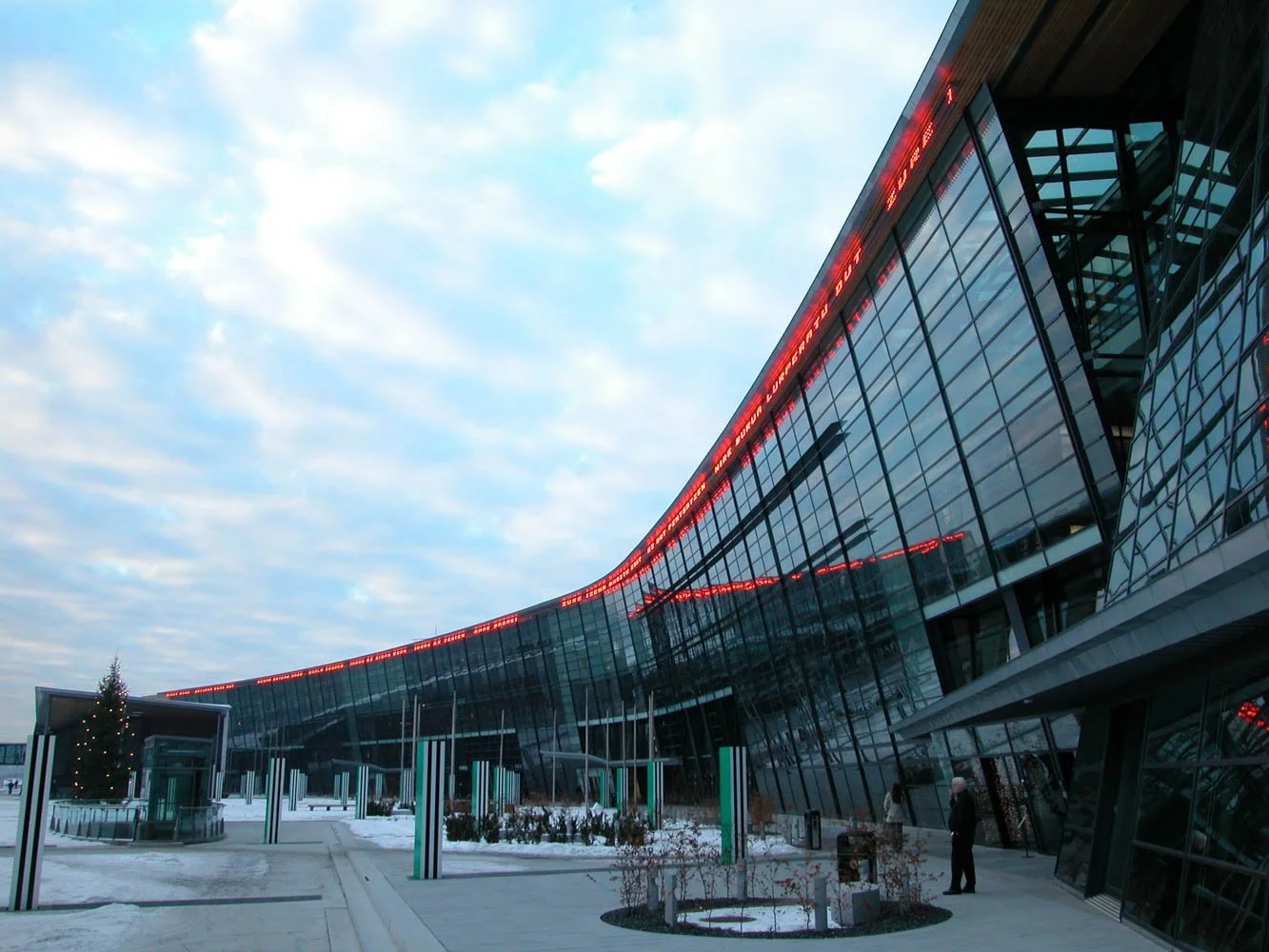 Site: Telenor Headquarters, Fornebu, Norway
December 14, 2002–
Text: Arno, 1996
Photo: Paul Miller
