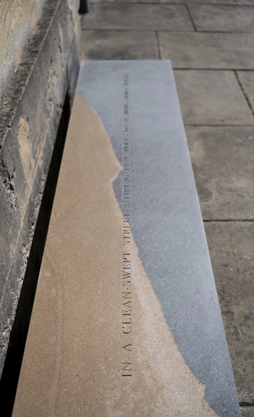 A FIRING TANK, 2017
Installation: SOFTER: Jenny Holzer at Blenheim Palace, Blenheim Palace, Woodstock, England, 2017
September 29–December 31, 2017
Text: “It Smashes the Barricades” from Building the Barricade by Anna Świrszczyńska, English translati