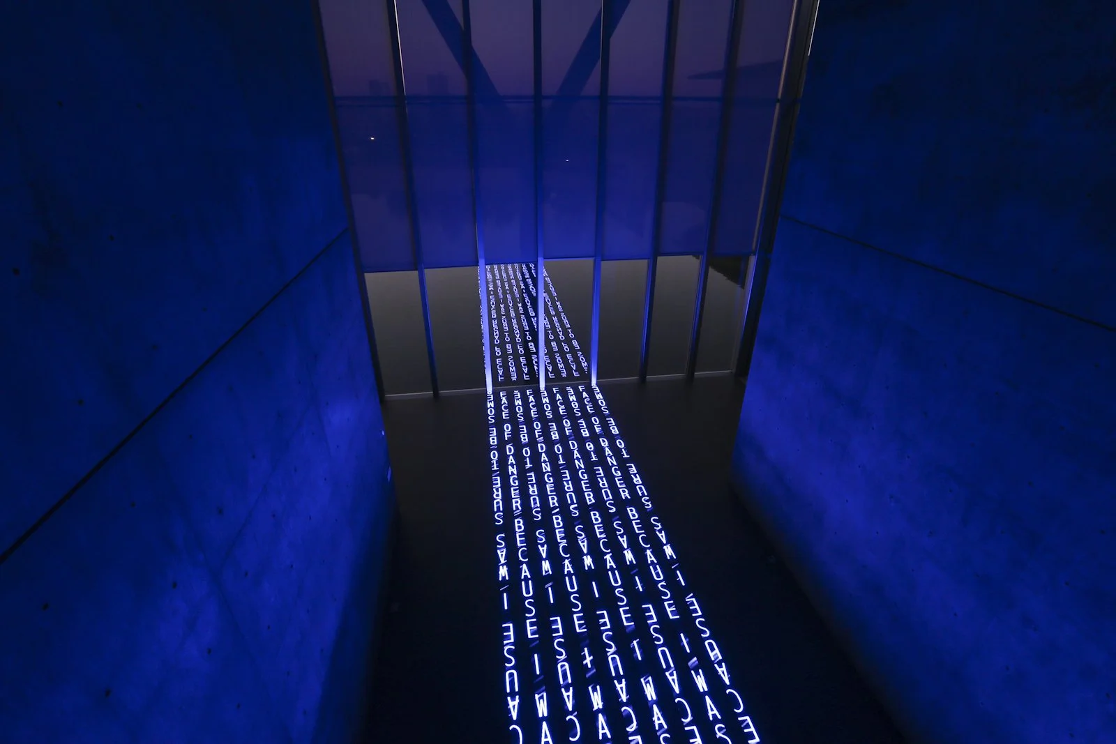 Site: Modern Art Museum of Fort Worth, Texas, USA
December 6, 2012–
Text: Mother and Child, 1990
Photo: Tom Pennington