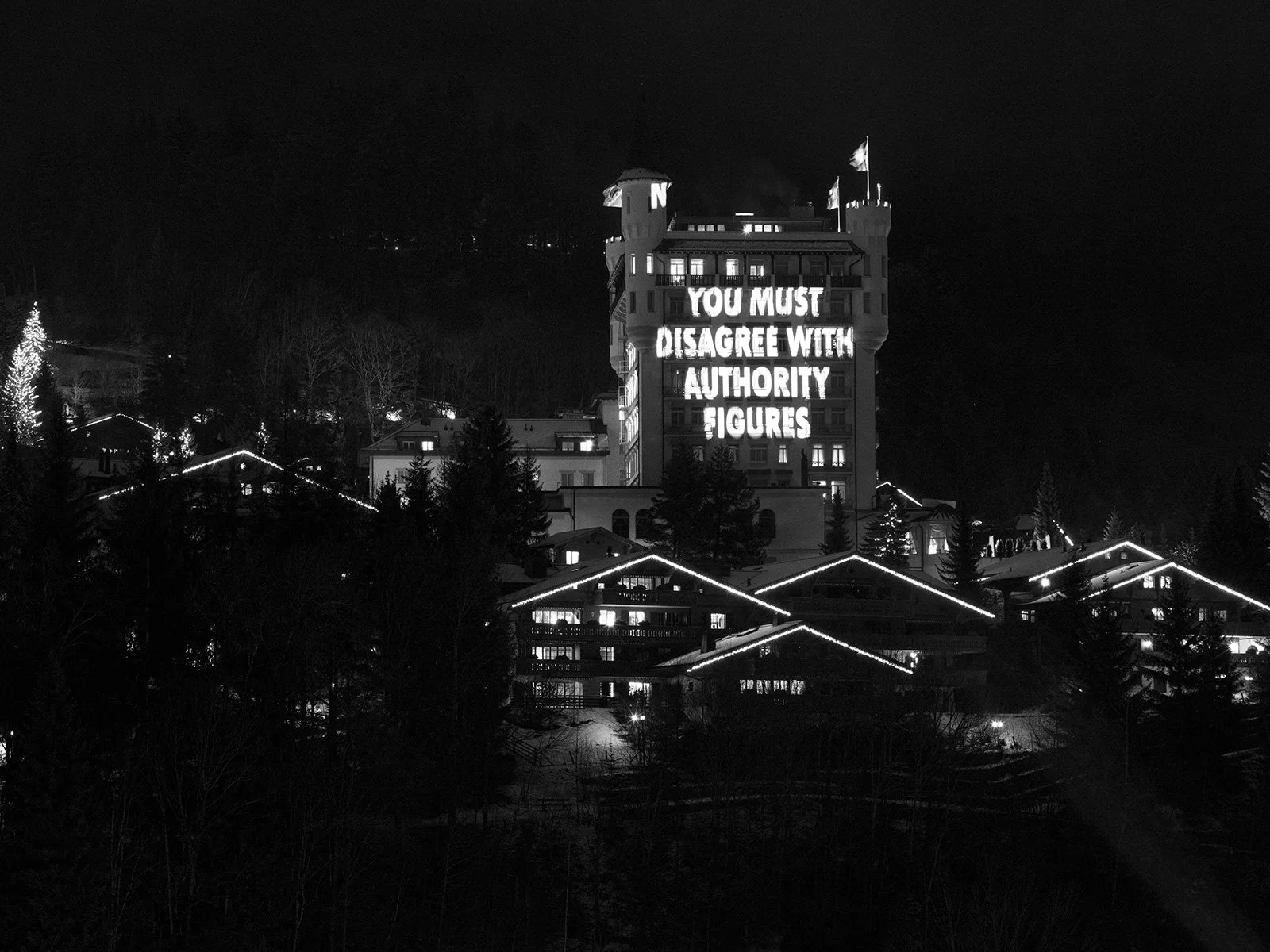 A LITTLE KNOWLEDGE CAN GO A LONG WAY, 2019
Light projection
Gstaad Palace, Gstaad, Switzerland
Text: Truisms, 1977–79
© 2019 Jenny Holzer, member Artists Rights Society (ARS), NY
Photo: Stefan Altenburger
